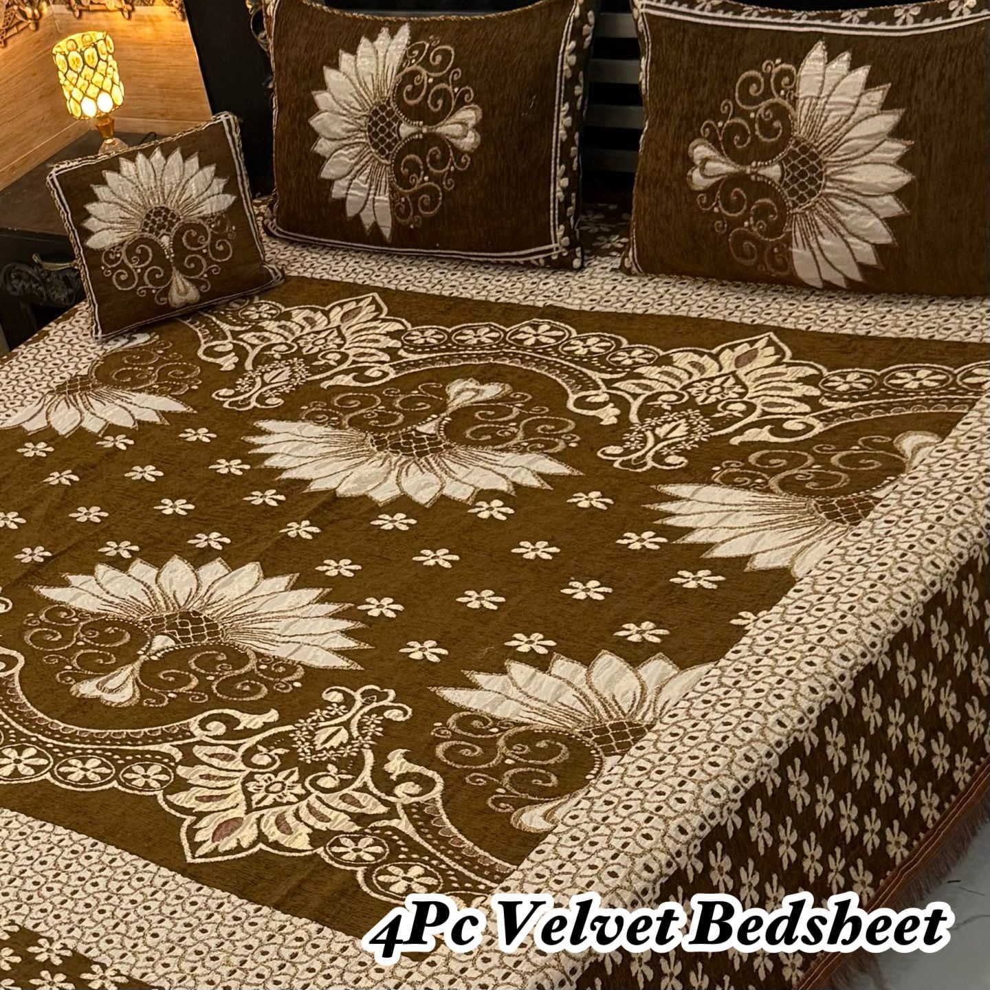 4pc Velvet Jacquard Bedsheet King Size - Design 29