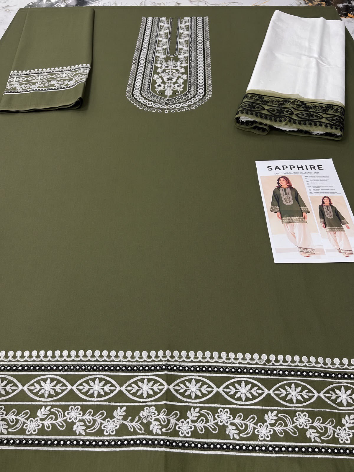 Dhanak Embroidered 2pc - DESIGN 01