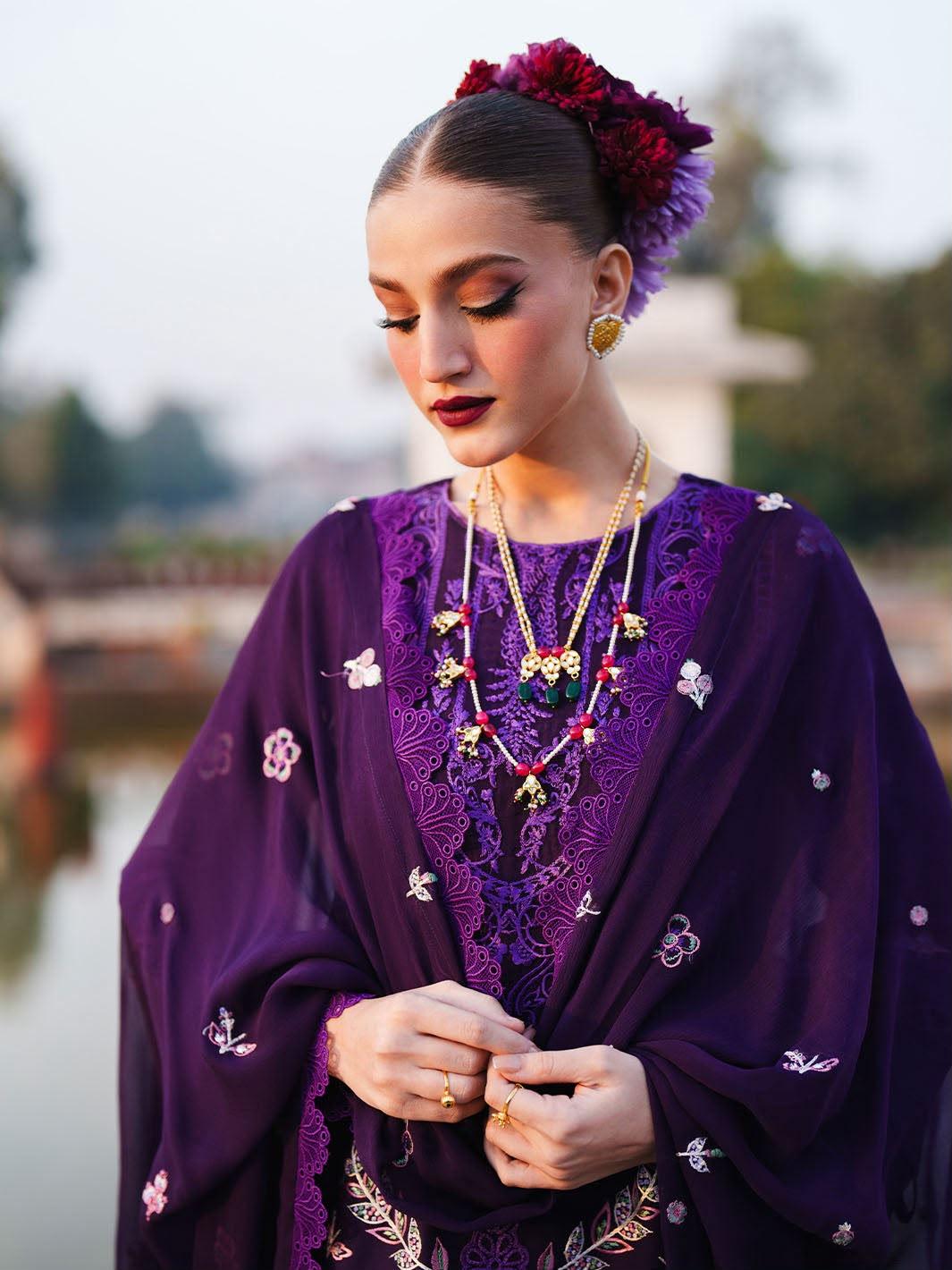 Laam Dhanak Winter 2pc Code Al-1203 - Heavy Embroidered - Design 2