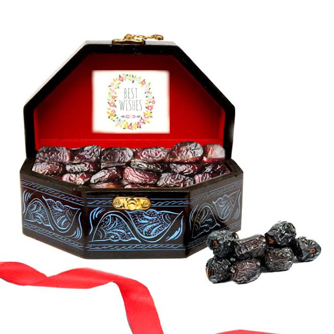 Ajwa Dates In Blue Treasure Box