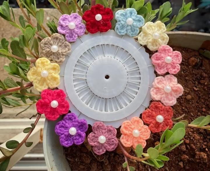 Crochet Flower Hijab Pins Set - Handmade