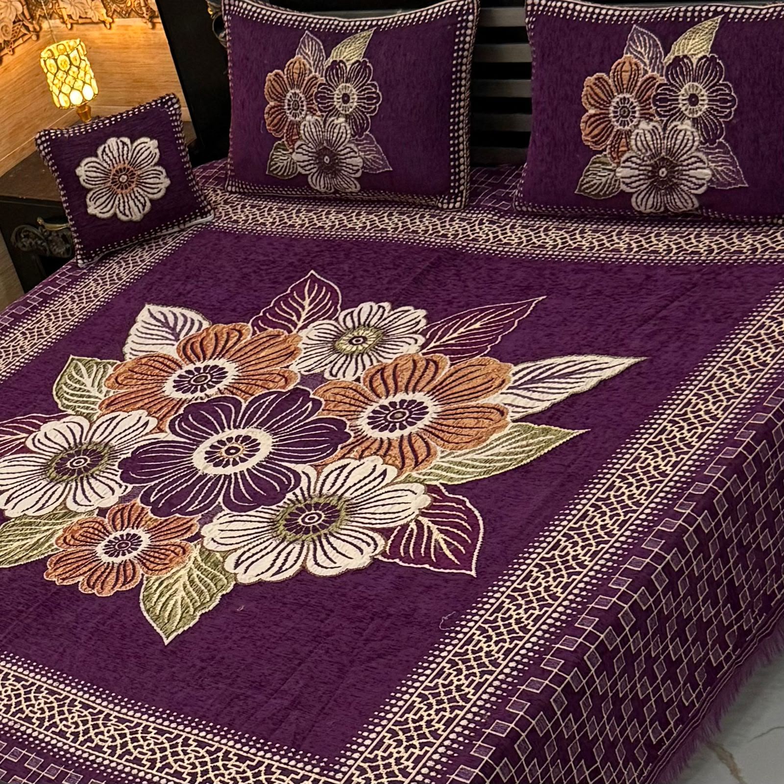 4pc Velvet Jacquard Bedsheet King Size - Design 44
