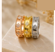 Clover Ring Set