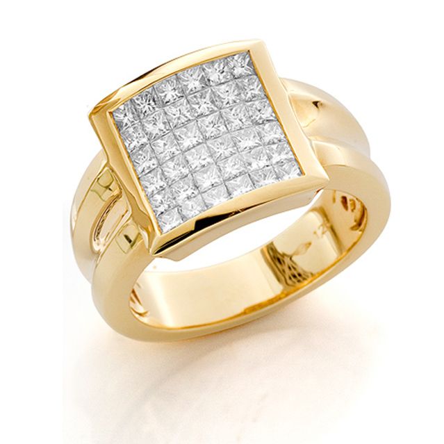 Gold Ring with Zircon
