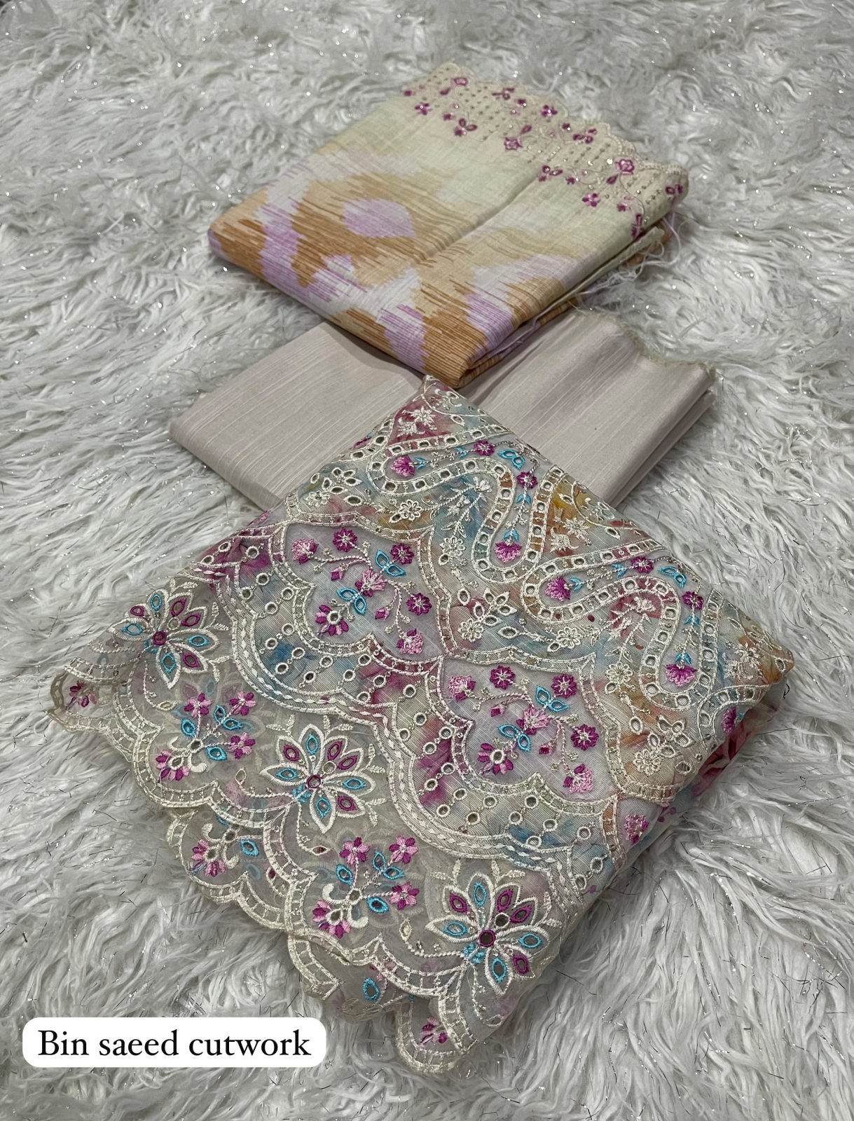 Rawayat Bin Saeed Khaddar Cutwork 3pc - Lilac Pastel