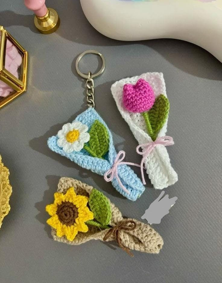 Crochet Mini Bouquet Keychain - Handmade