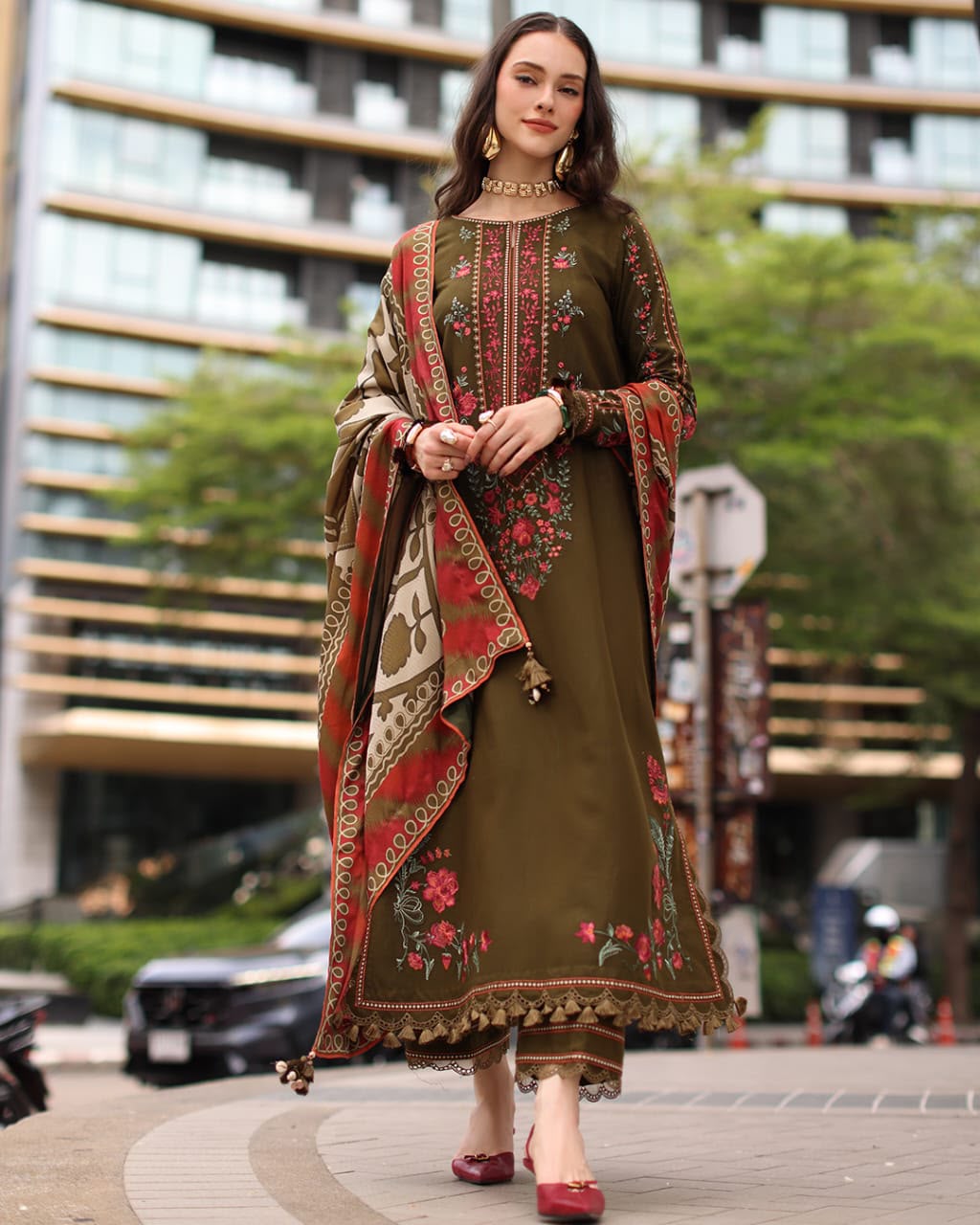 Charizma Dhanak Embroidered 3PC Suit D#NF1330 - DESIGN 01